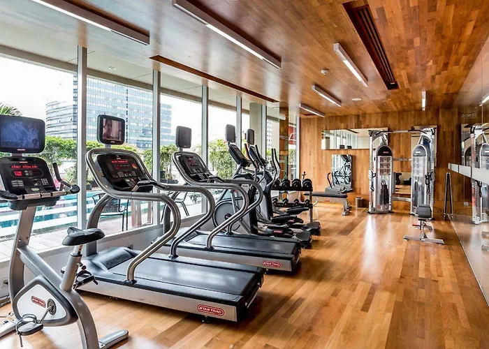 Hilton Garden Silom 4*