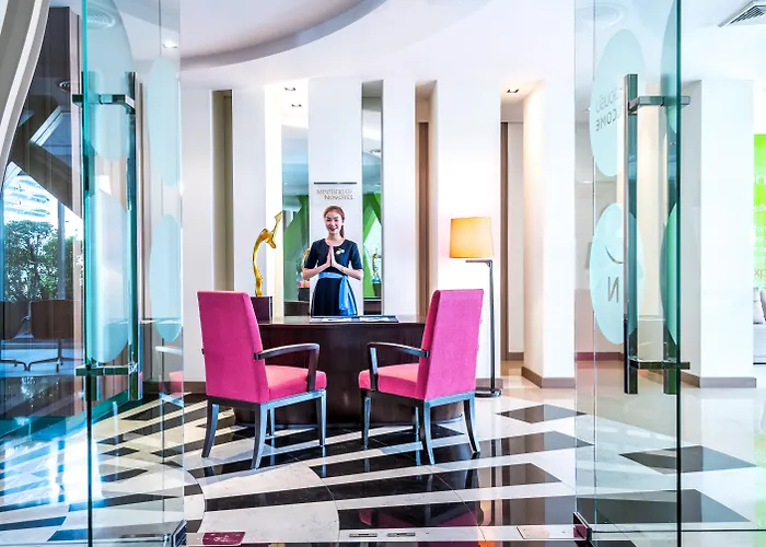 Hilton Garden Silom 4*