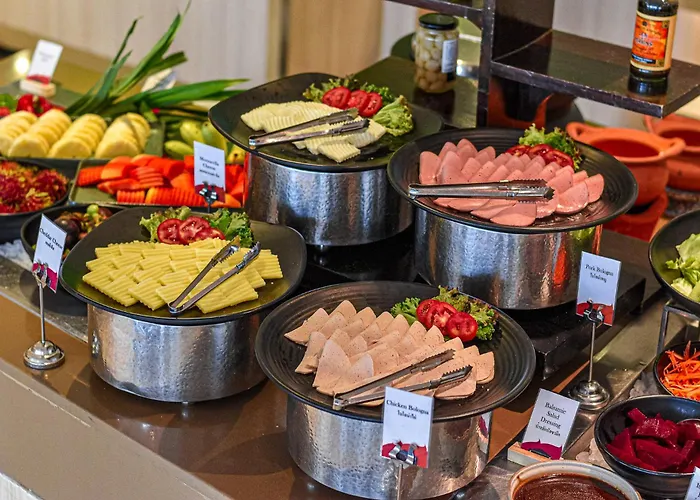 Hilton Garden Silom 4*