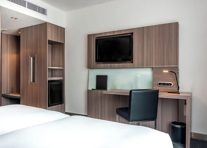 Hilton Garden Silom Hotel