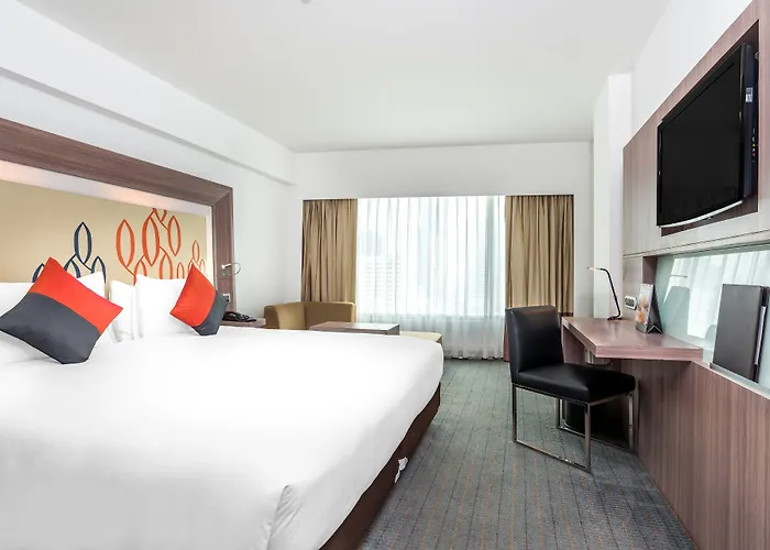 Hilton Garden Silom 4*