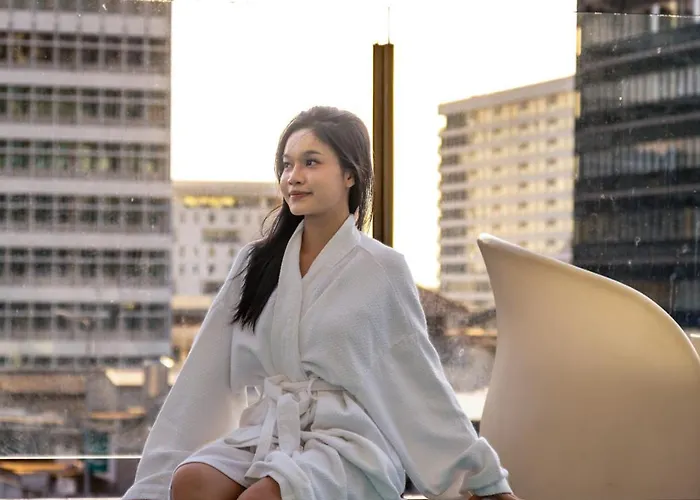 Hilton Garden Silom 4*