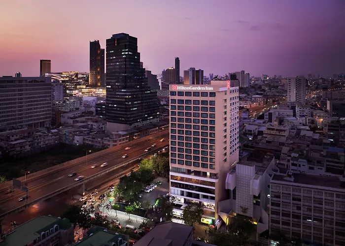 Hilton Garden Silom 4*